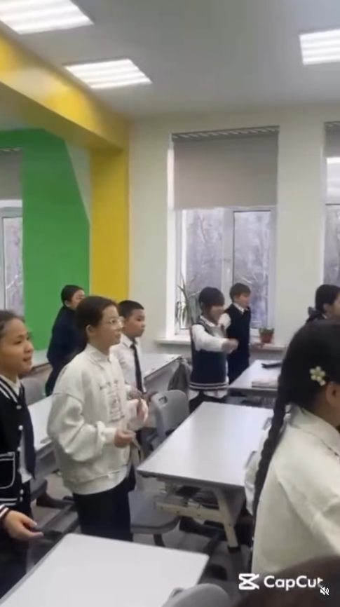 5 «А» сыныбында «Заң және тәртіп» тақырыбында ашық сынып сағаты өтті.