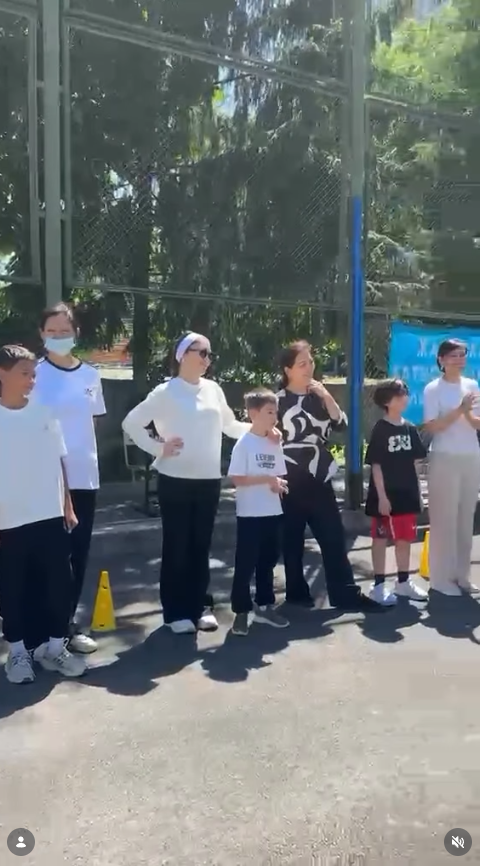 👨‍👩‍👧‍👦Отбасы күніне орай мектебімізде «Біз — тату отбасы» атты көңілді спорттық эстафета өтті.